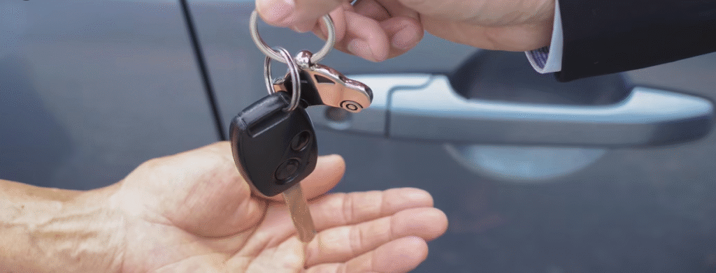 Lockwise alert technician providing locksmith service in Rosemont, CA
